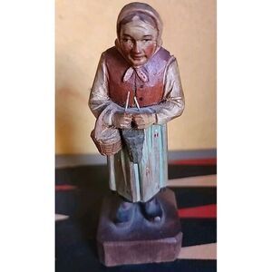 Vintage Hand Carved‎ Swedish German Elderly Woman Knitting